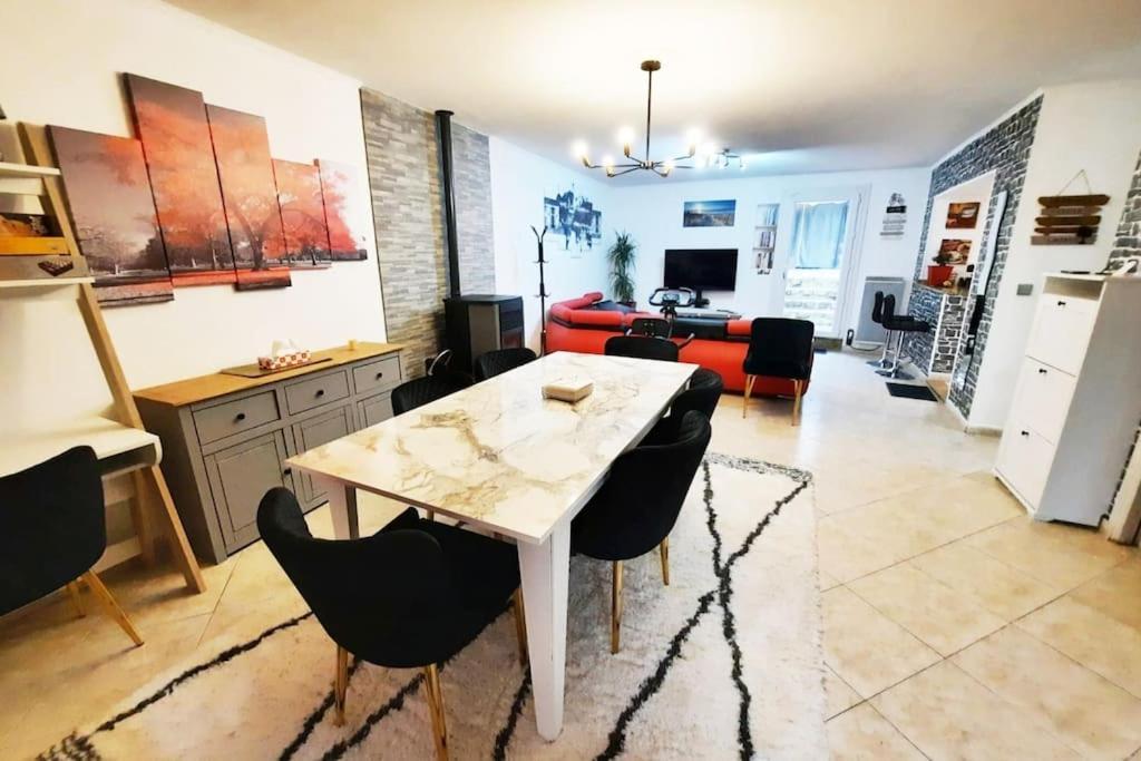 Chevannes  Villa Confortable Avec Jacuzzi A Chevannes מראה חיצוני תמונה